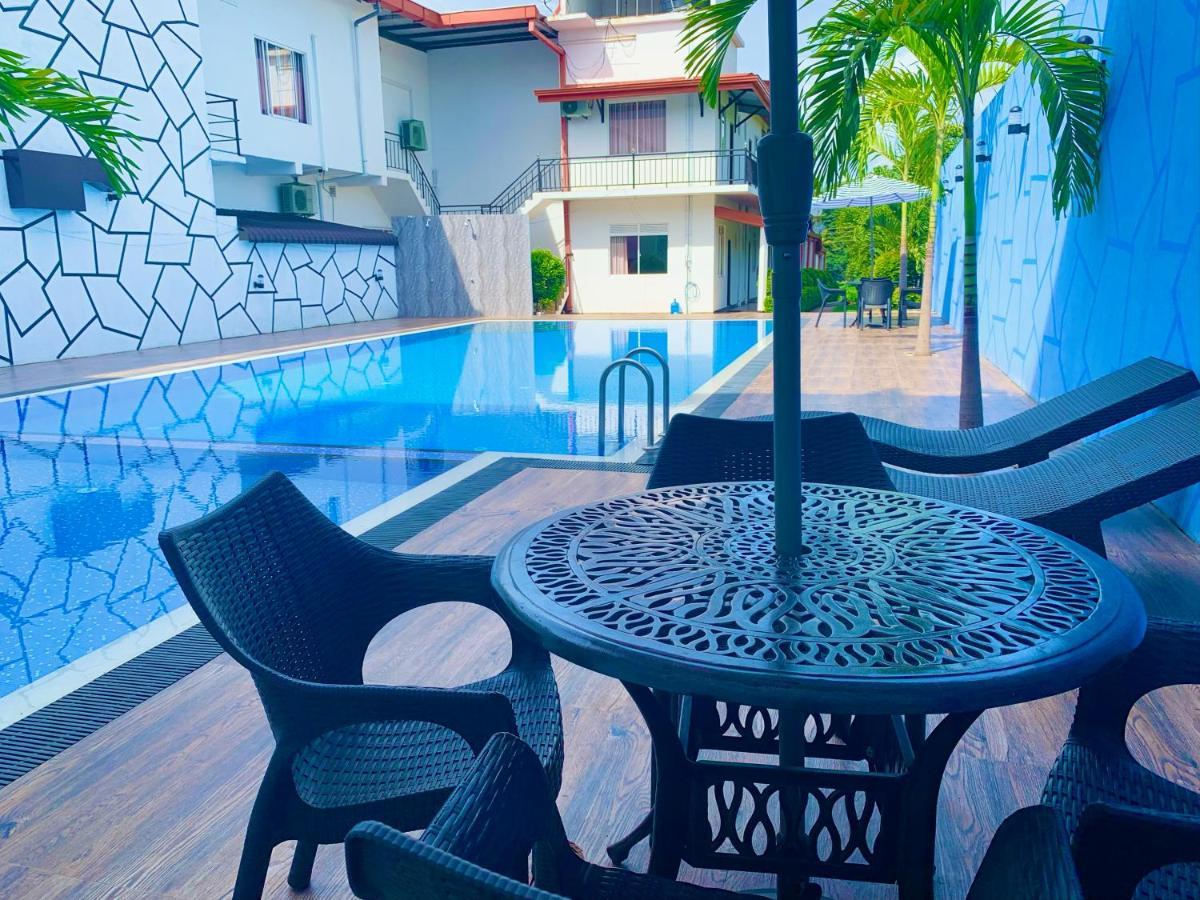 Hotel Ruwanara Royal Majestry Ambagahagedara Exterior foto