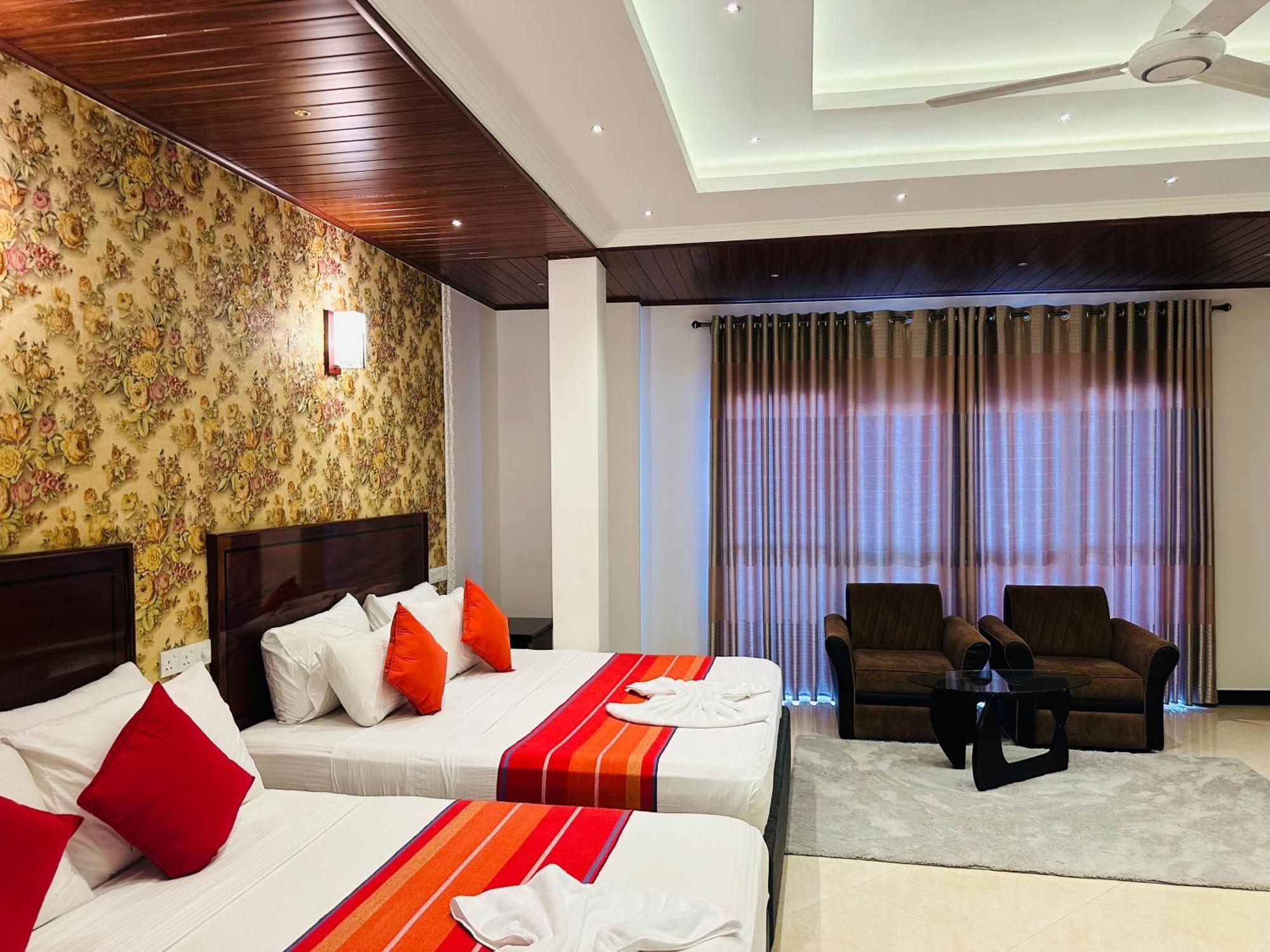 Hotel Ruwanara Royal Majestry Ambagahagedara Exterior foto